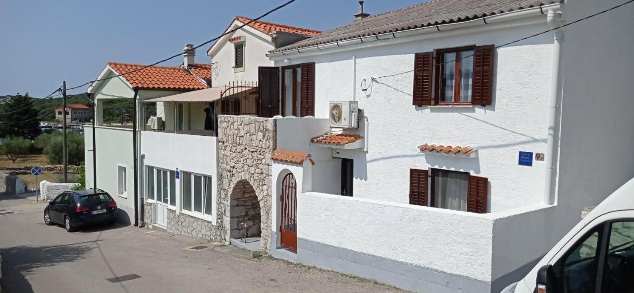 Apartments Tatjana Martinšćica Exterior foto